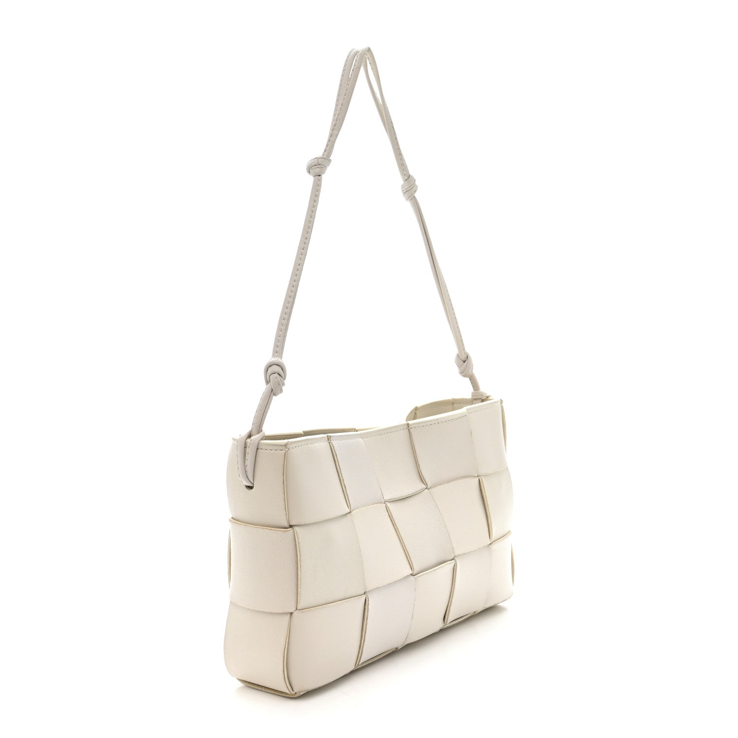 Bottega Veneta アイボリー ハンドバッグ Bottega Veneta Calfskin Maxi Intrecciato Cassette Pouch On Strap