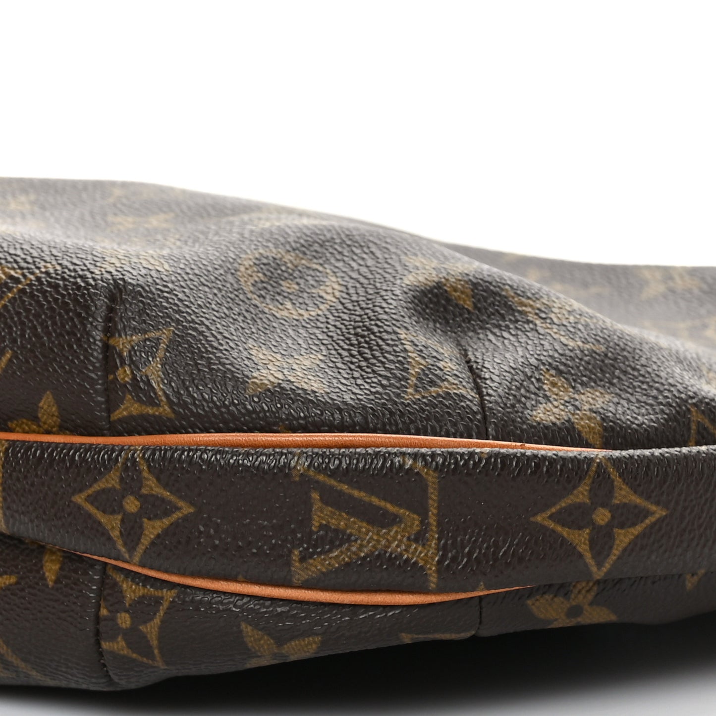Monogram Croissant MM