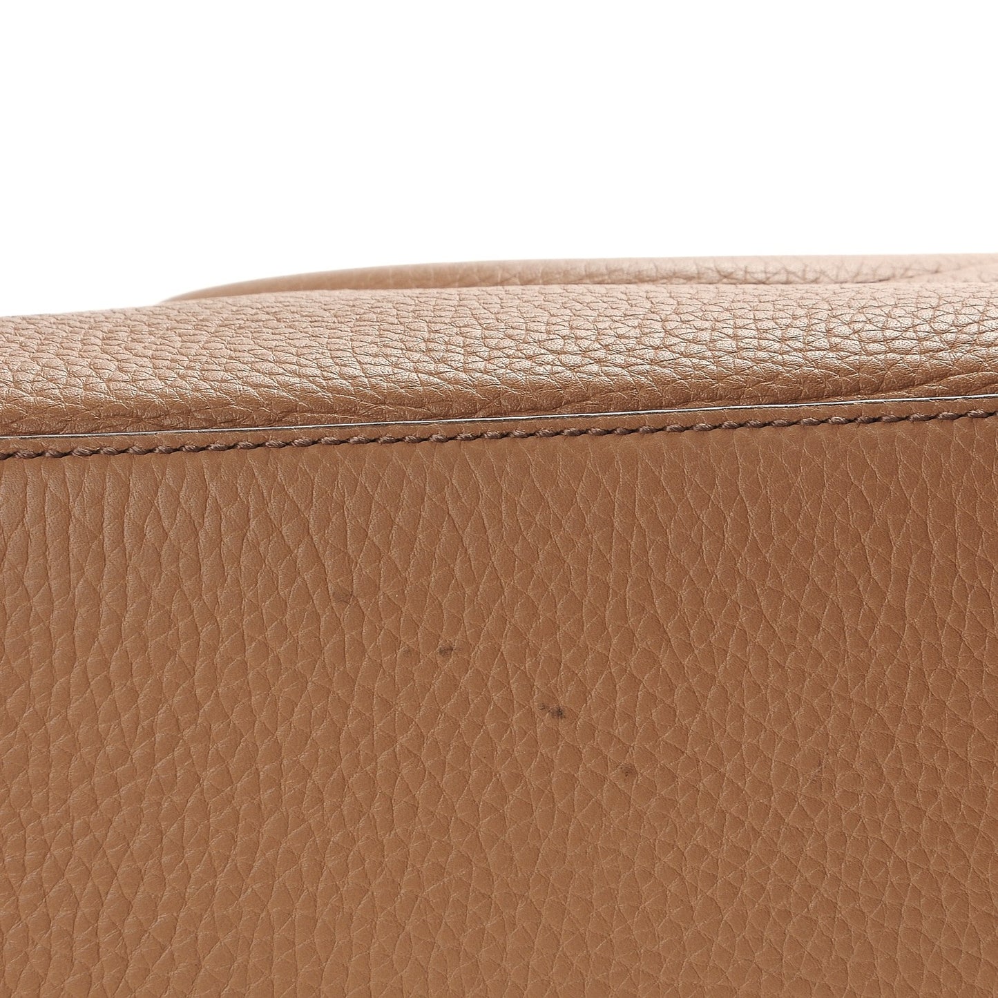 Pebbled Calfskin Large Soho Hobo Camelia