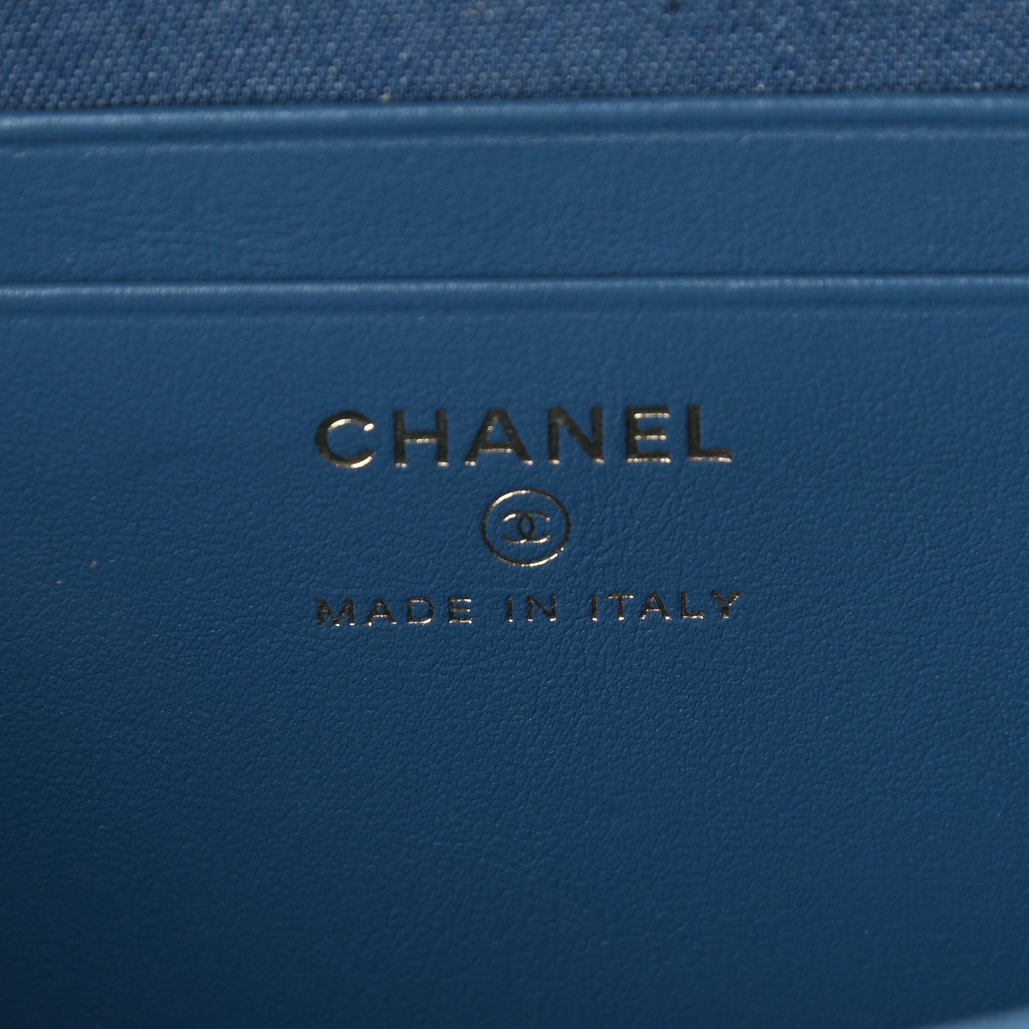 Denim Quilted CC Pearl Crush Camera Case Blue