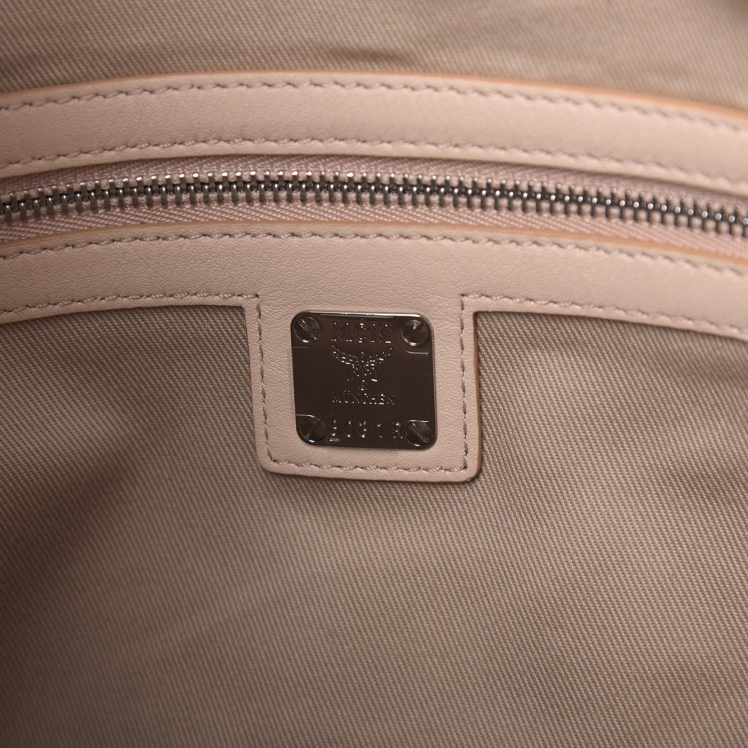 MCM Calfskin Ottomar Large Klara Hobo Orange Blush 8 of 9