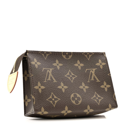 Louis Vuitton Monogram Toiletry Pouch 15 3 of 8