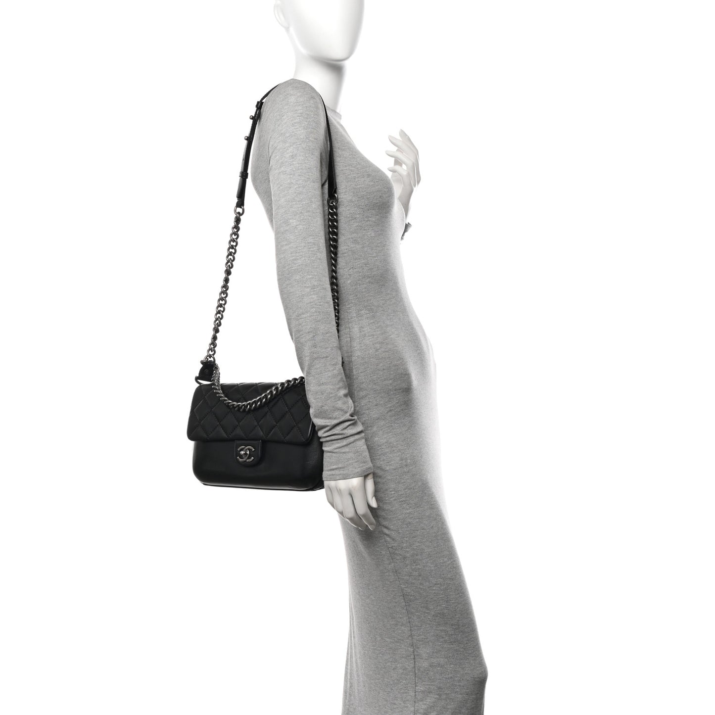 Calfskin Quilted Large Rock My Shoulder Flap Black