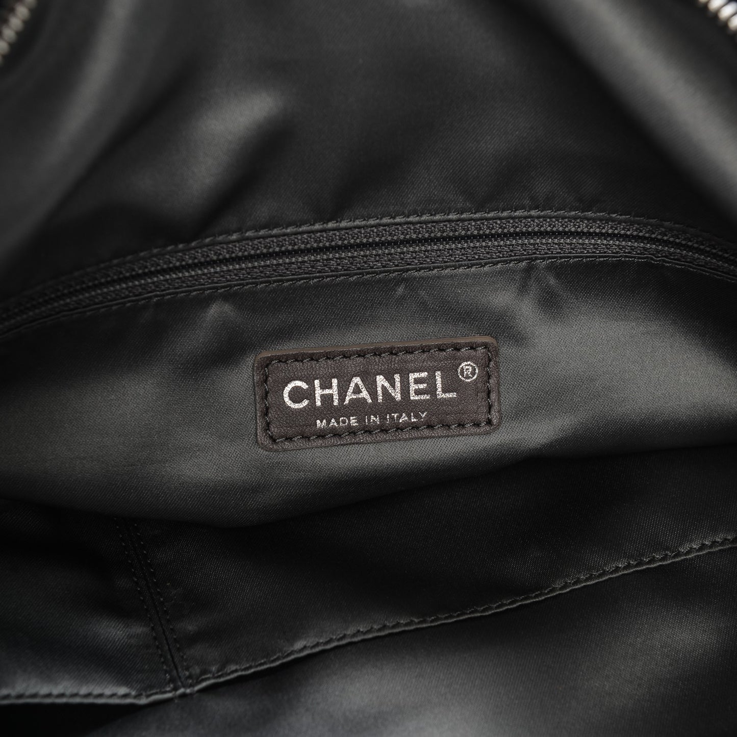 Calfskin Modern Chain Rhodoid Hobo Black