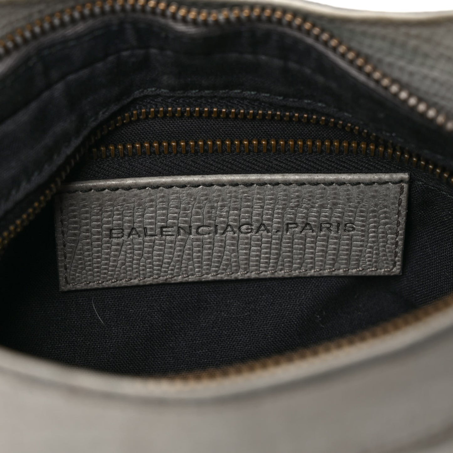 Agneau Lizard Embossed Classic Hardware Hip Gris Clair