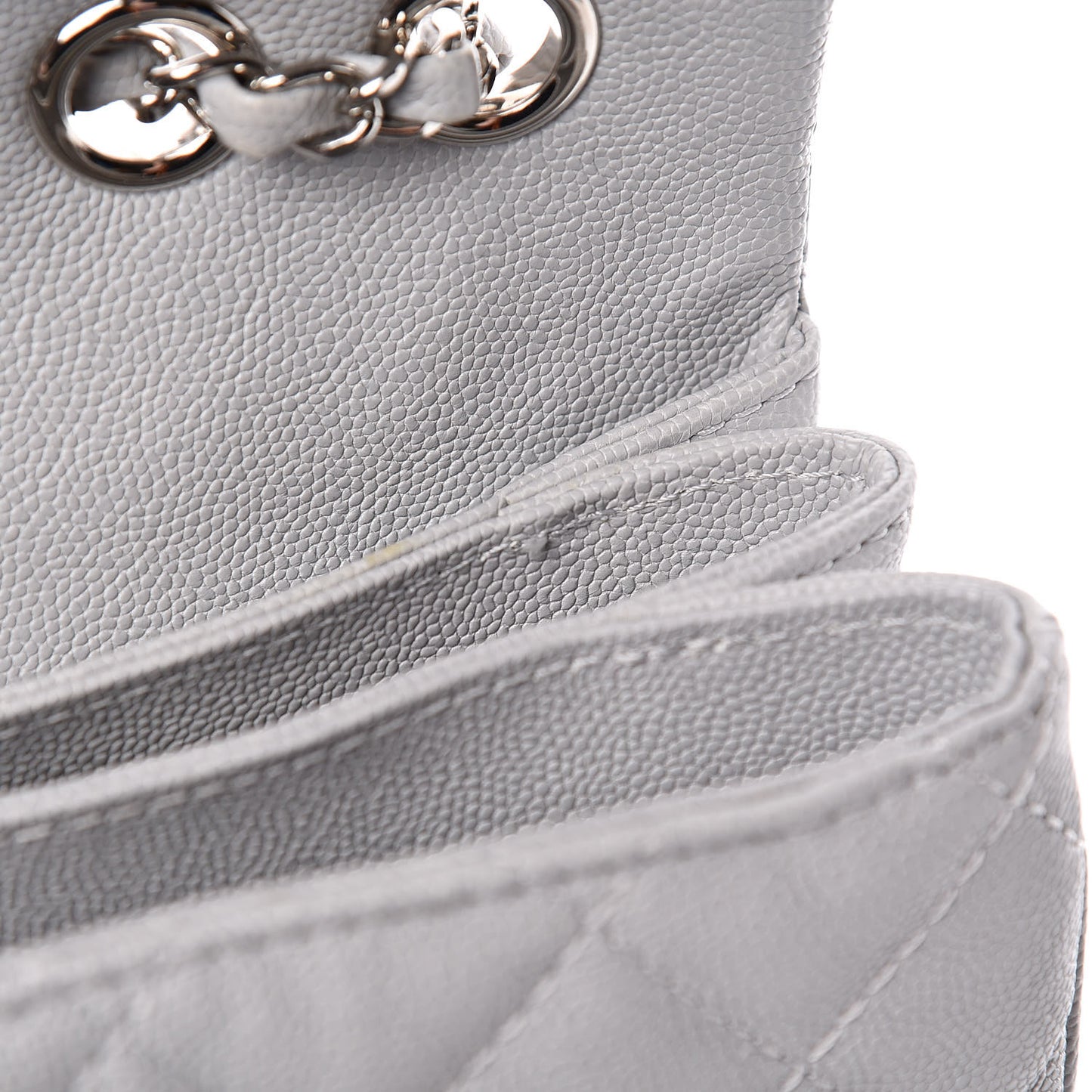 Caviar Quilted Medium Urban Companion Flap Grey