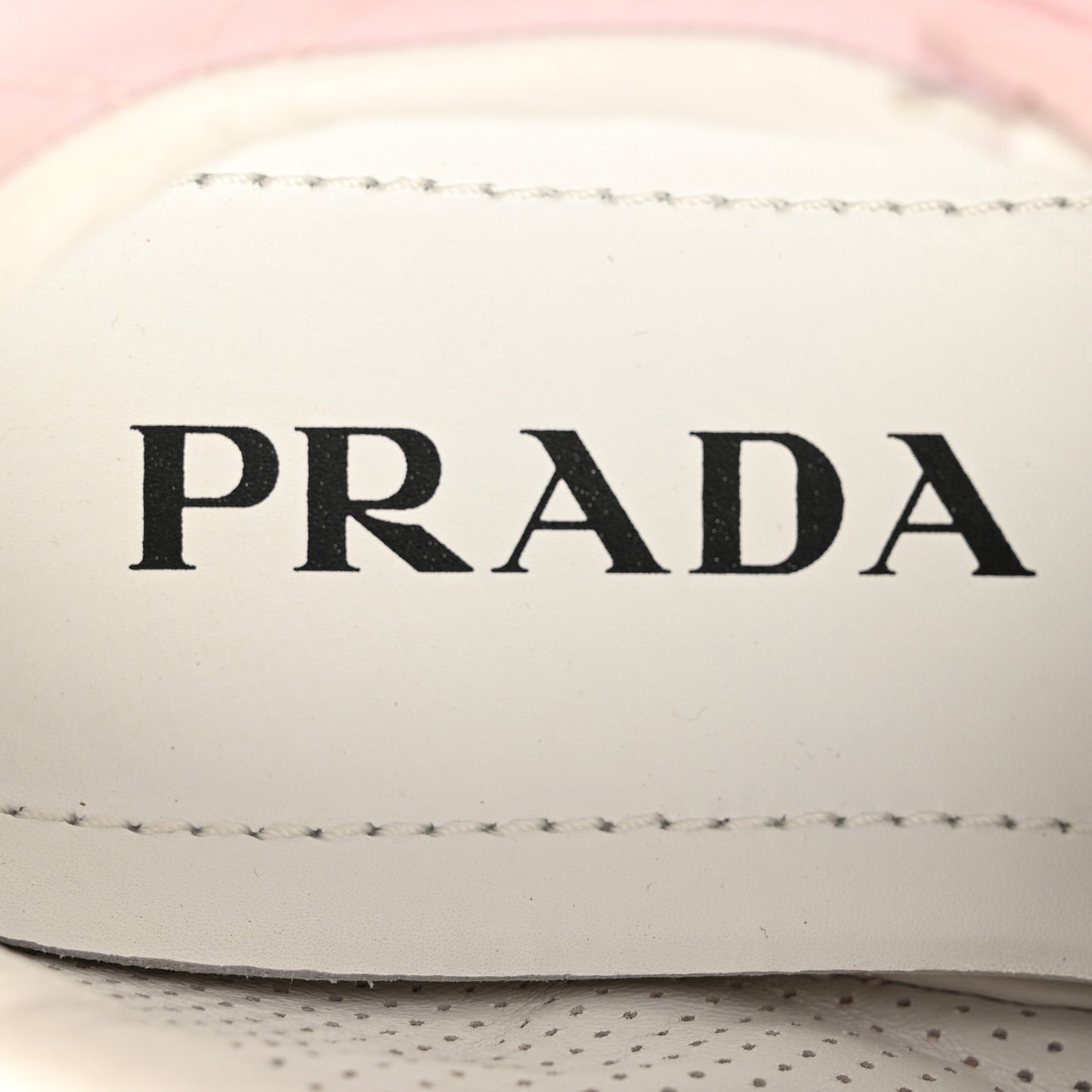Re-Nylon Piuma Metal Triangle Logo Quilted 45mm Sneakers 37 Alabastro