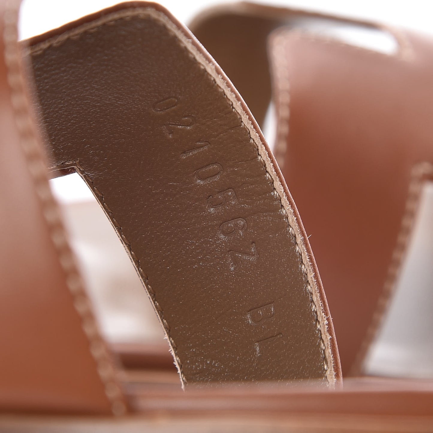Box Calfskin Oran Sandals 37.5 Gold
