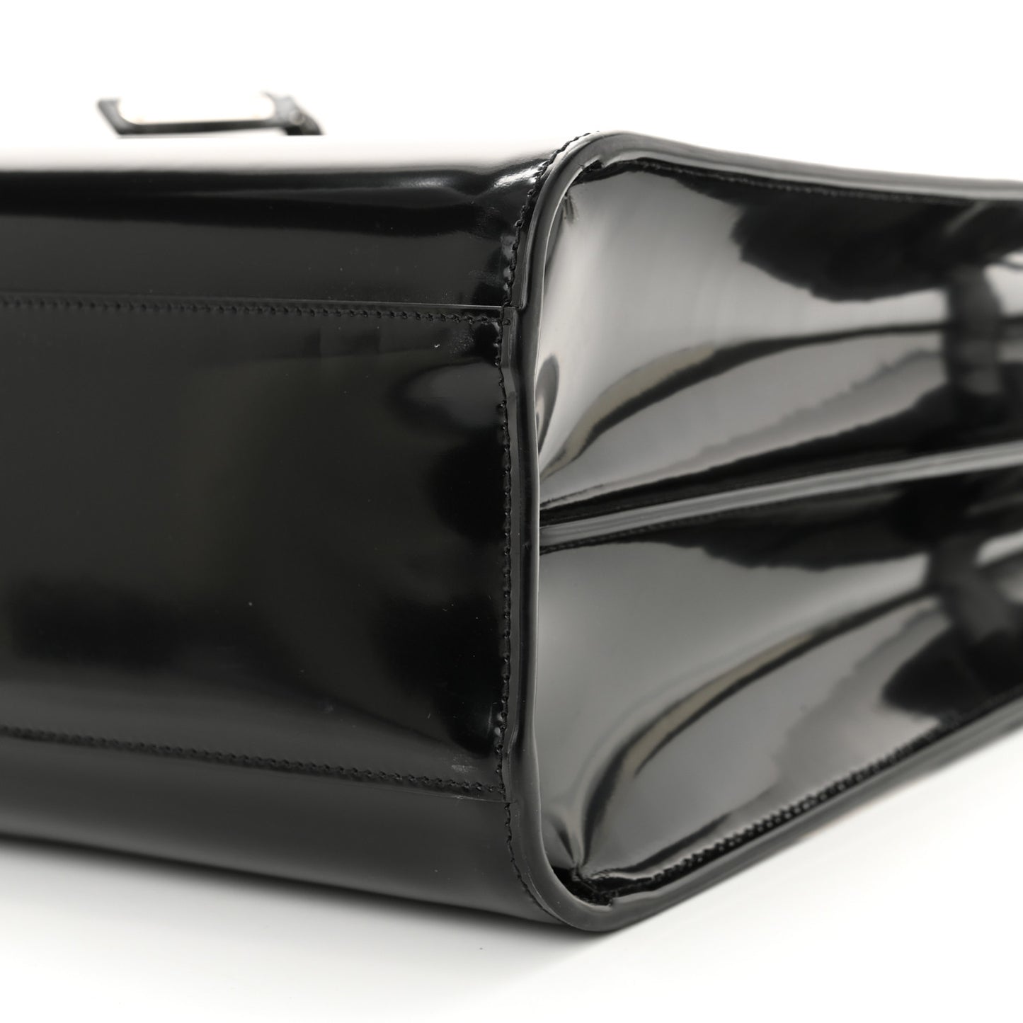 Patent Calfskin Large Thin Sac De Jour Black