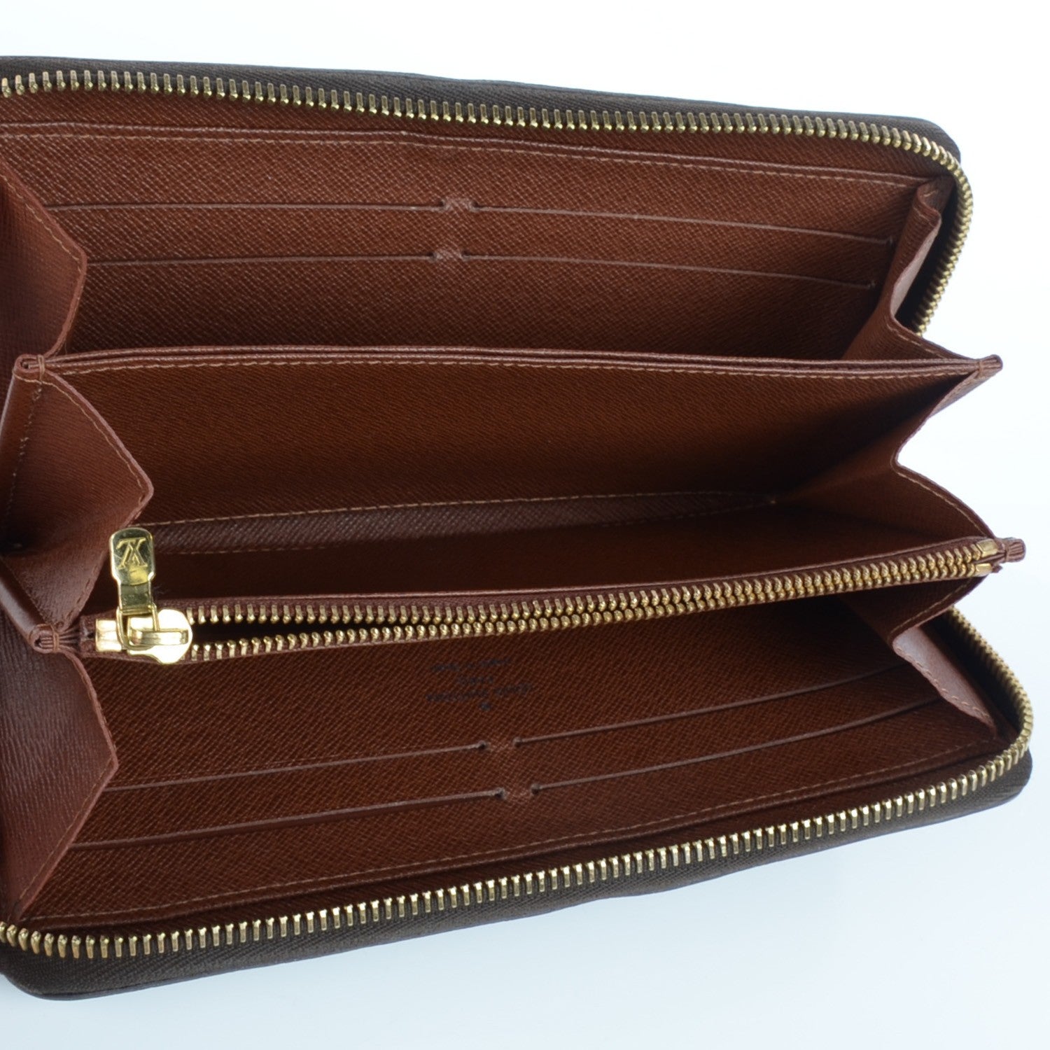 Louis Vuitton Monogram Zippy Wallet 7 of 8