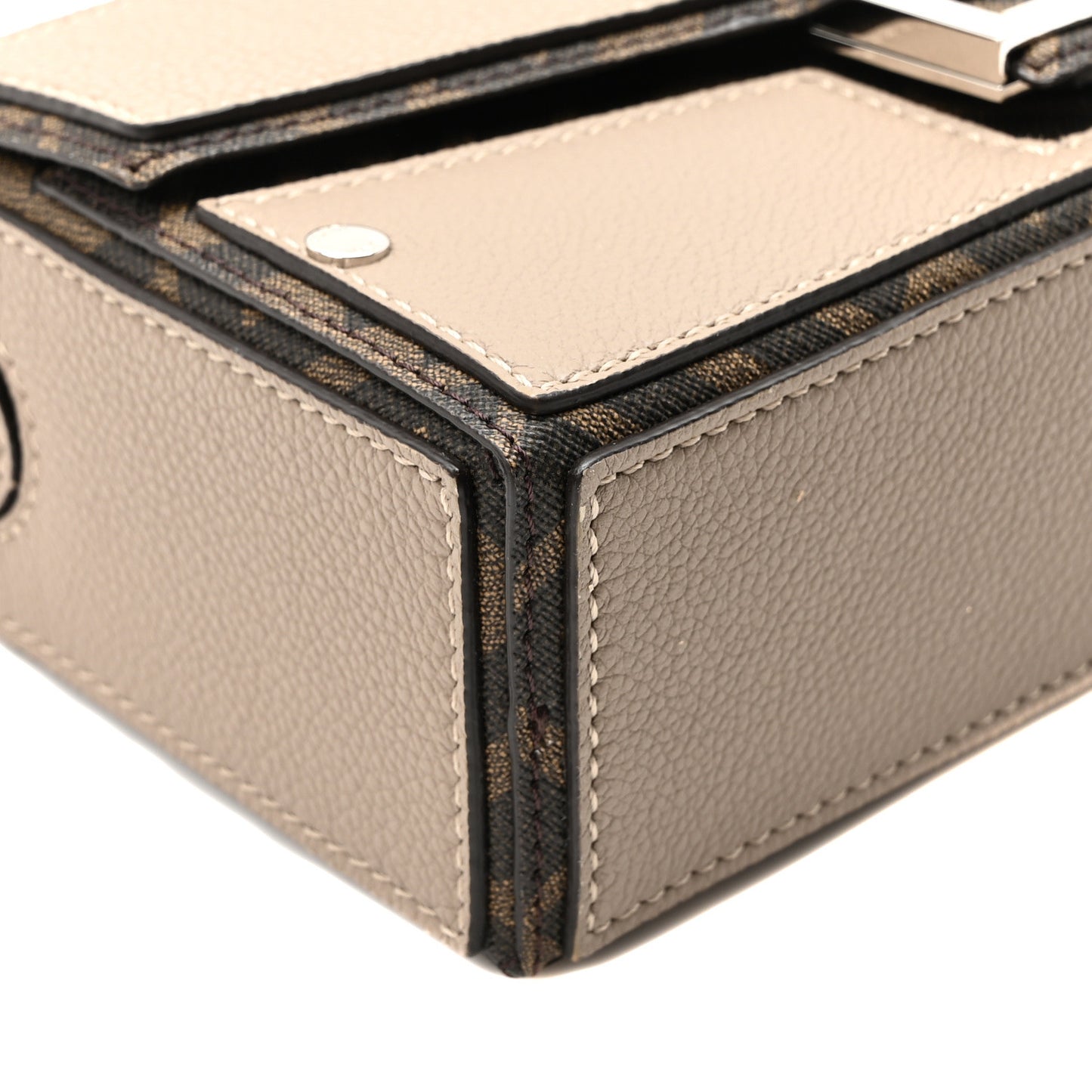 Vitello Cher Jacquard FF Lines Baguette Soft Trunk Tortora Tobacco Moro