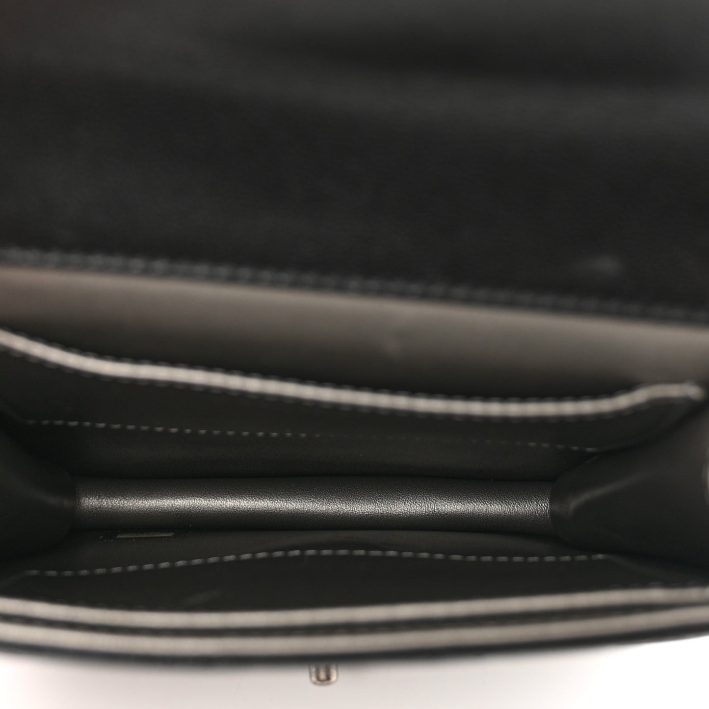 Goatskin Quilted Chic Pearls Flap Black