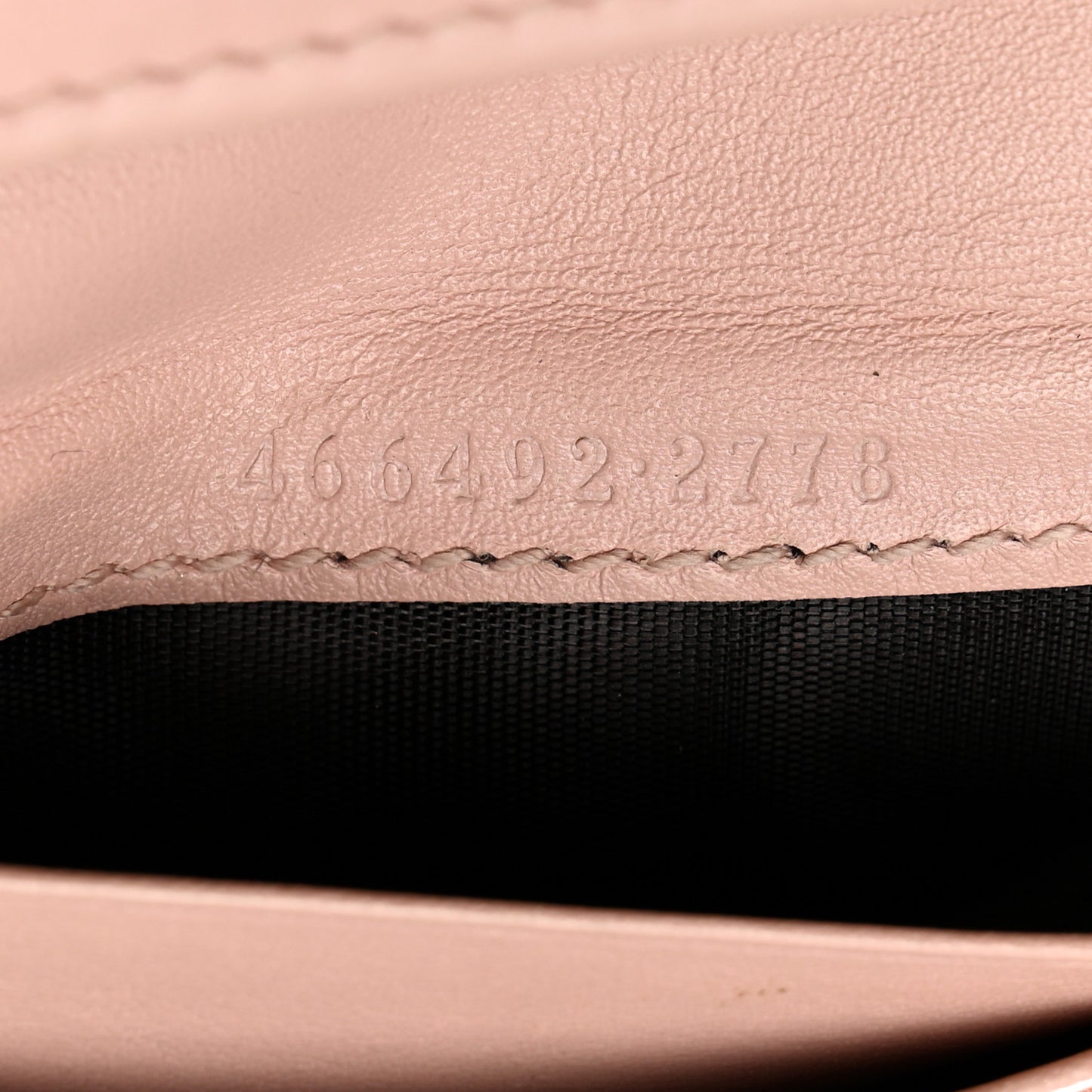 Calfskin Matelasse GG Marmont Card Case Wallet Perfect Pink