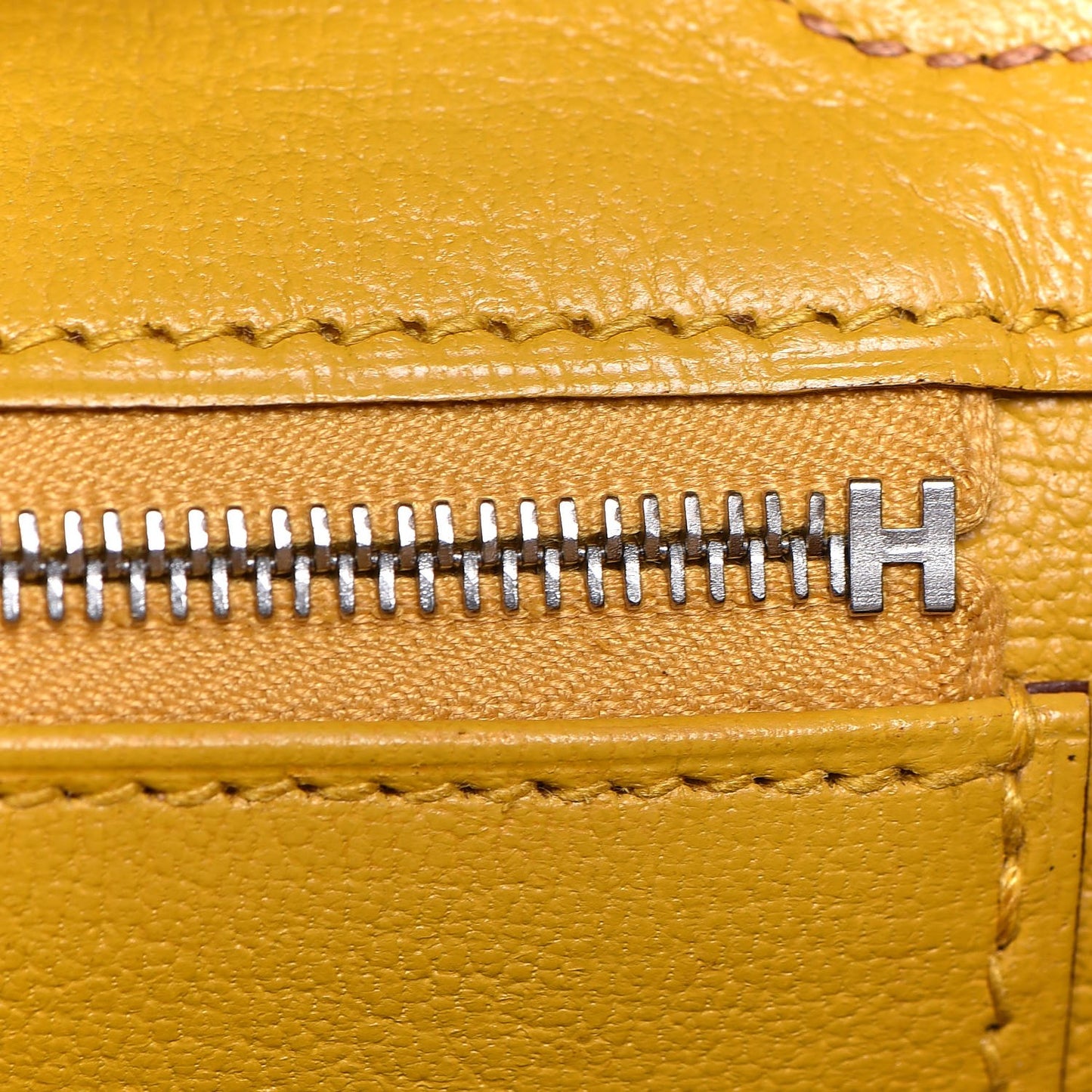 Togo Swift Officier Birkin 25 Gold Ambre