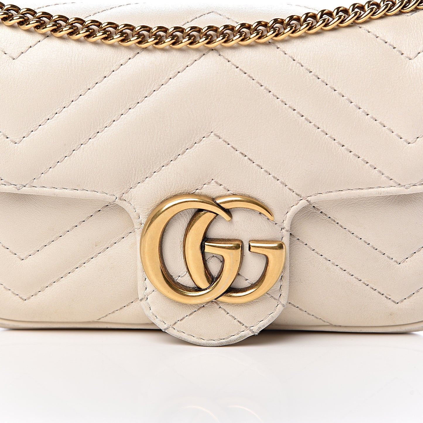 Calfskin Matelasse Super Mini GG Marmont Shoulder Bag White