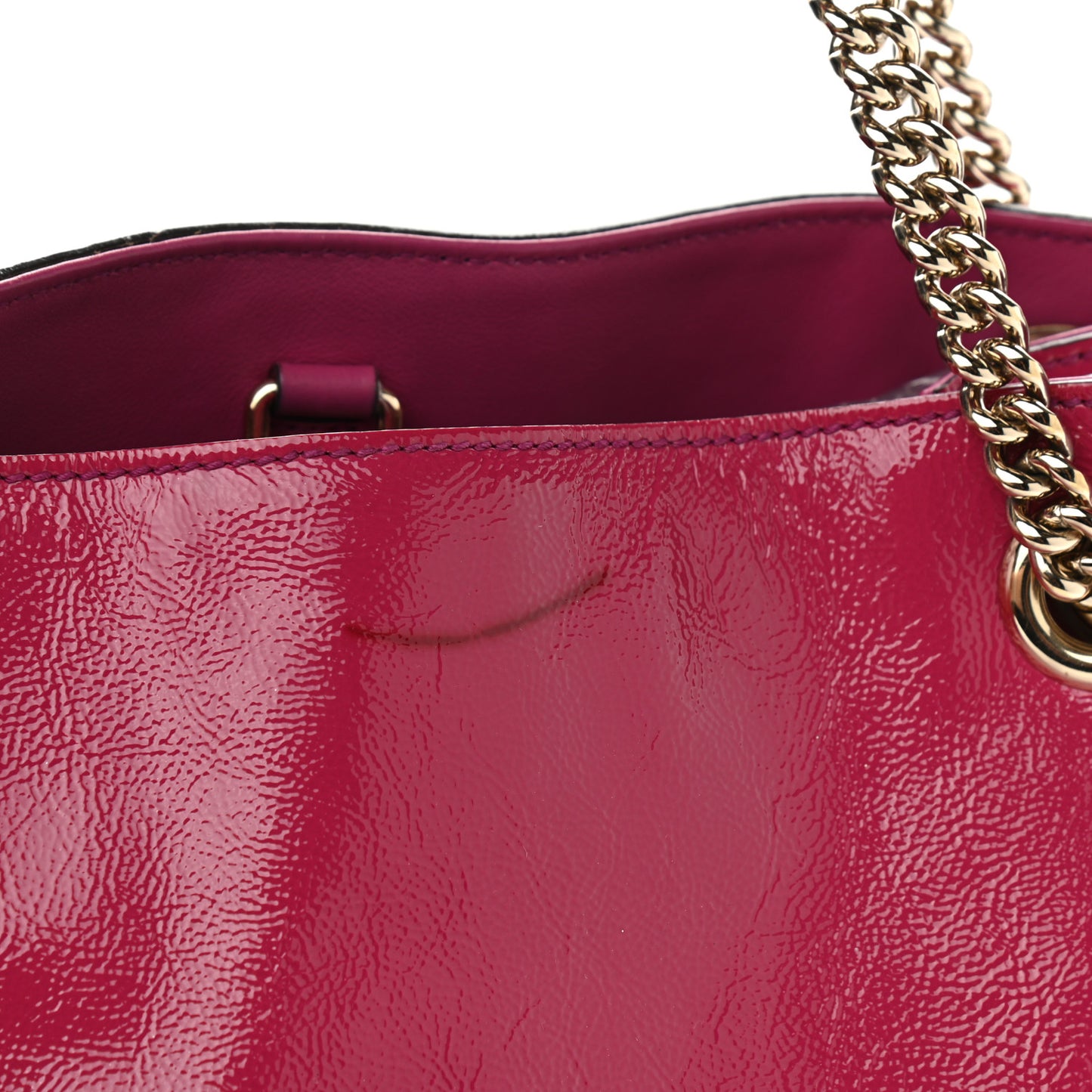 Vernice Naplack Medium Soho Chain Shoulder Bag Bright Bouganville