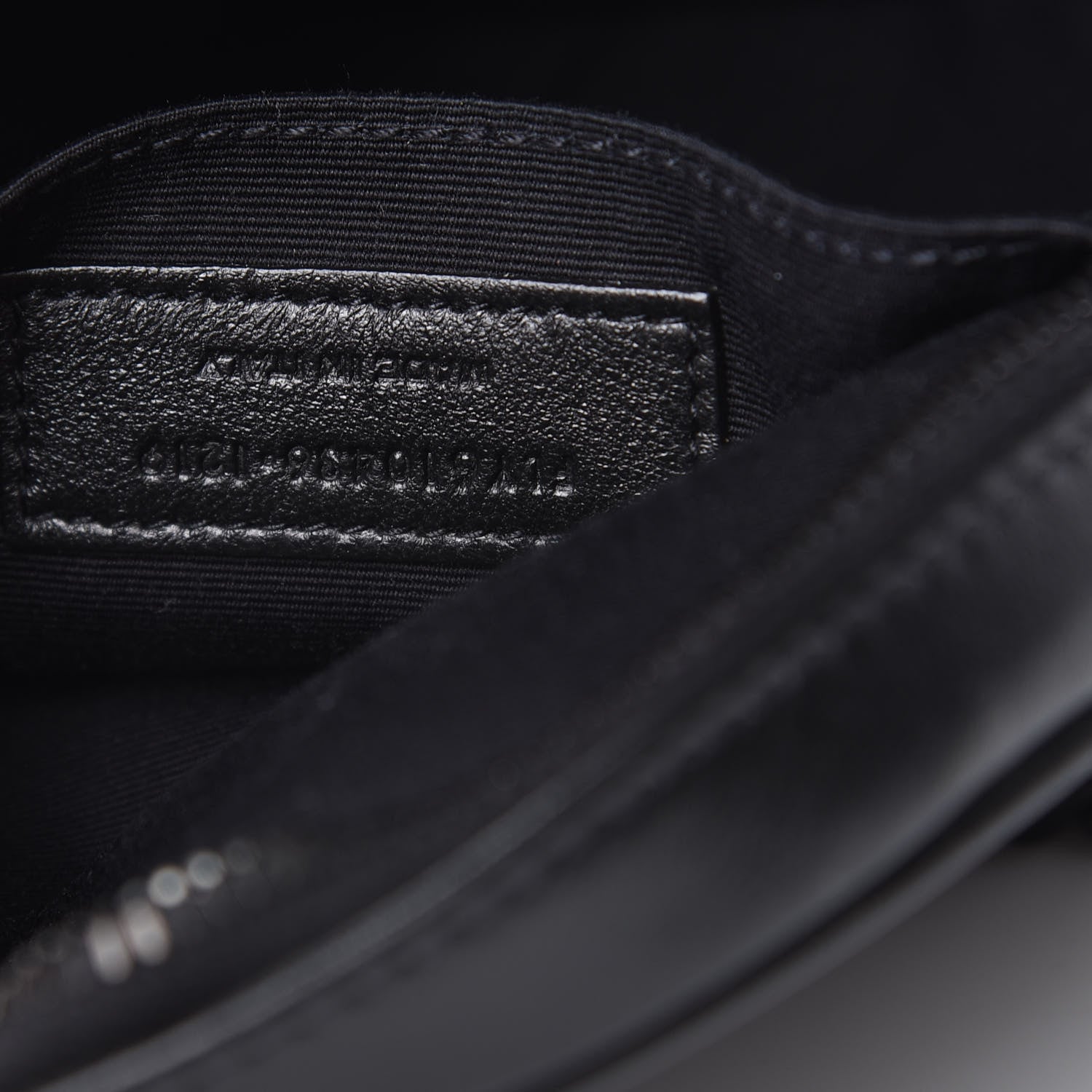 Saint Laurent Calfskin Matelasse Chevron Round Vinyle Camera Bag Black 7 of 10