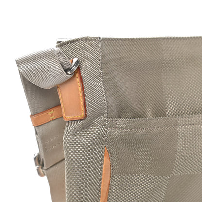 Louis Vuitton Damier Geant Compagnon Messenger Sable 25 of 26