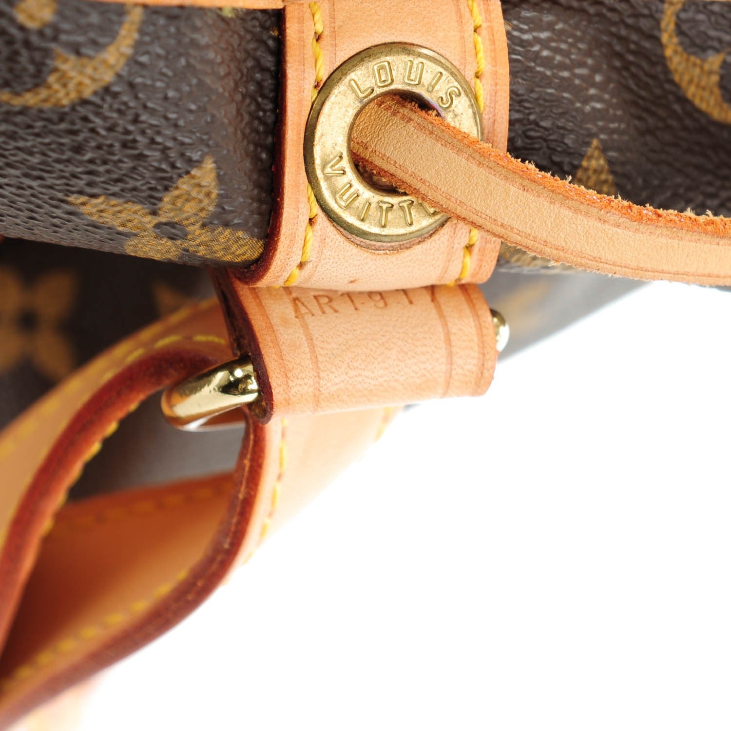 Louis Vuitton Monogram Noe 8 of 8