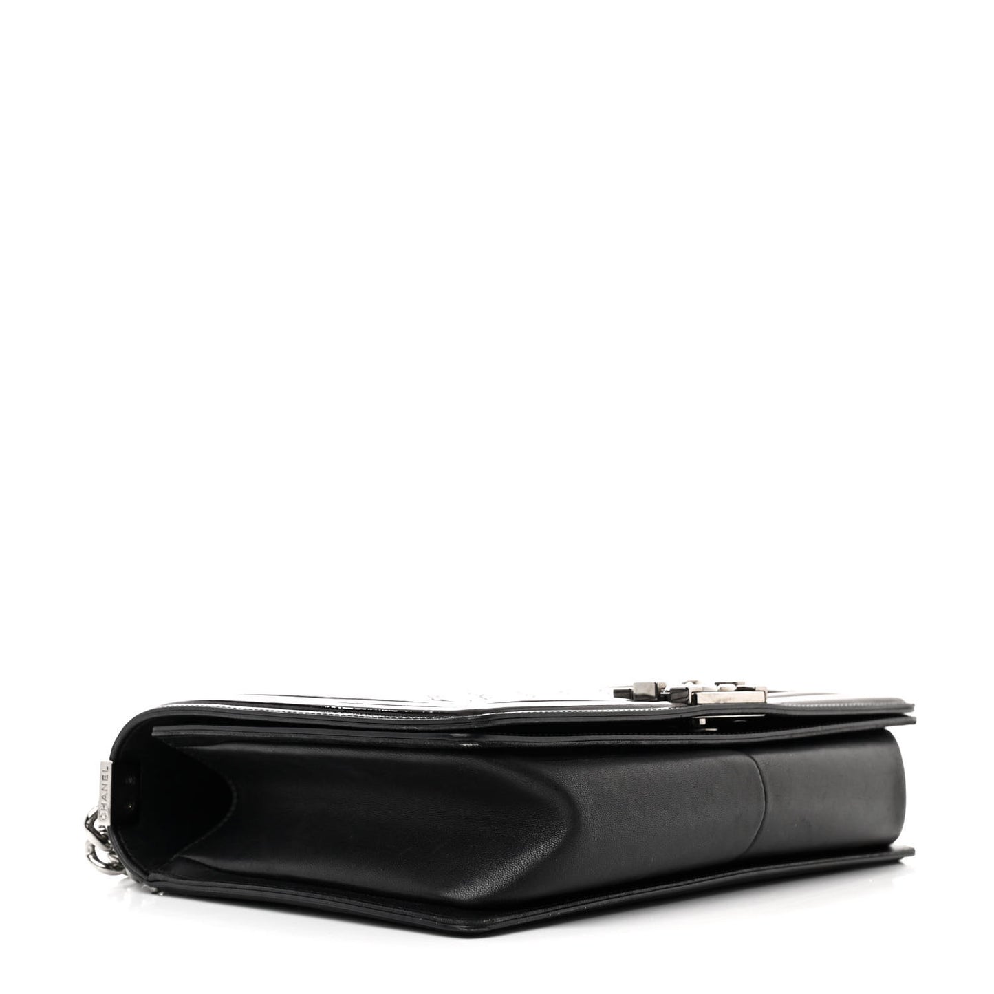 Patent Calfskin Quilted New Medium Boy Flap Black