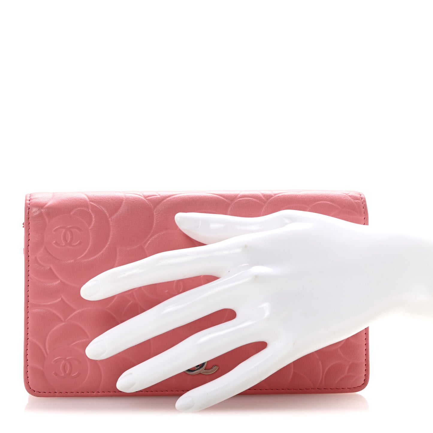 Lambskin Camellia Embossed Yen Wallet Pink