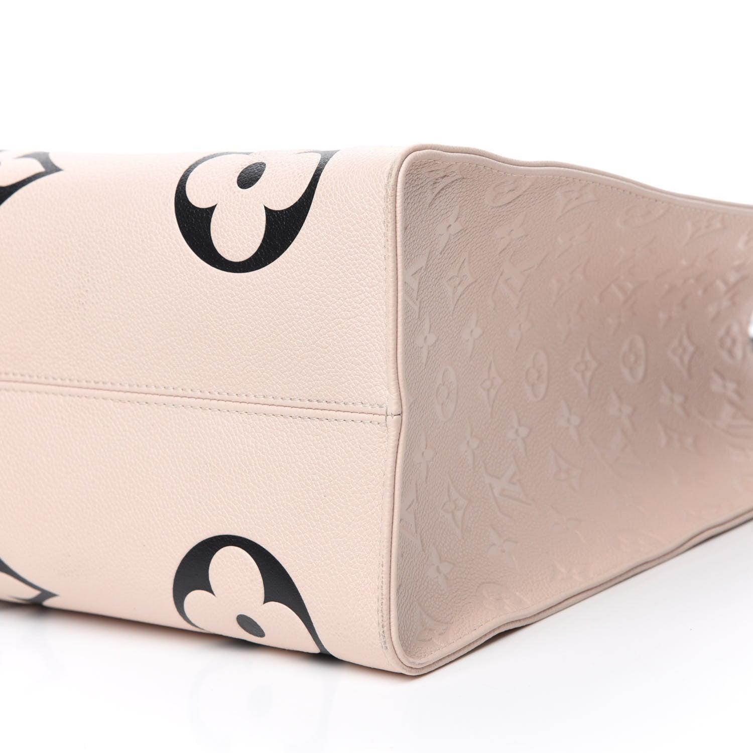 Louis Vuitton Empreinte Monogram Giant Crafty Onthego GM Creme Black 7 of 13