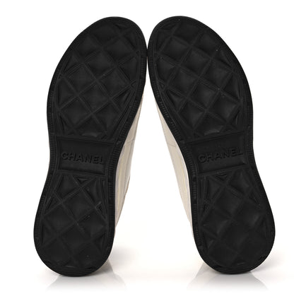 Chanel Velvet Calfskin Mixed Fibers CC Sneakers 39.5 Ivory Black 5 of 8