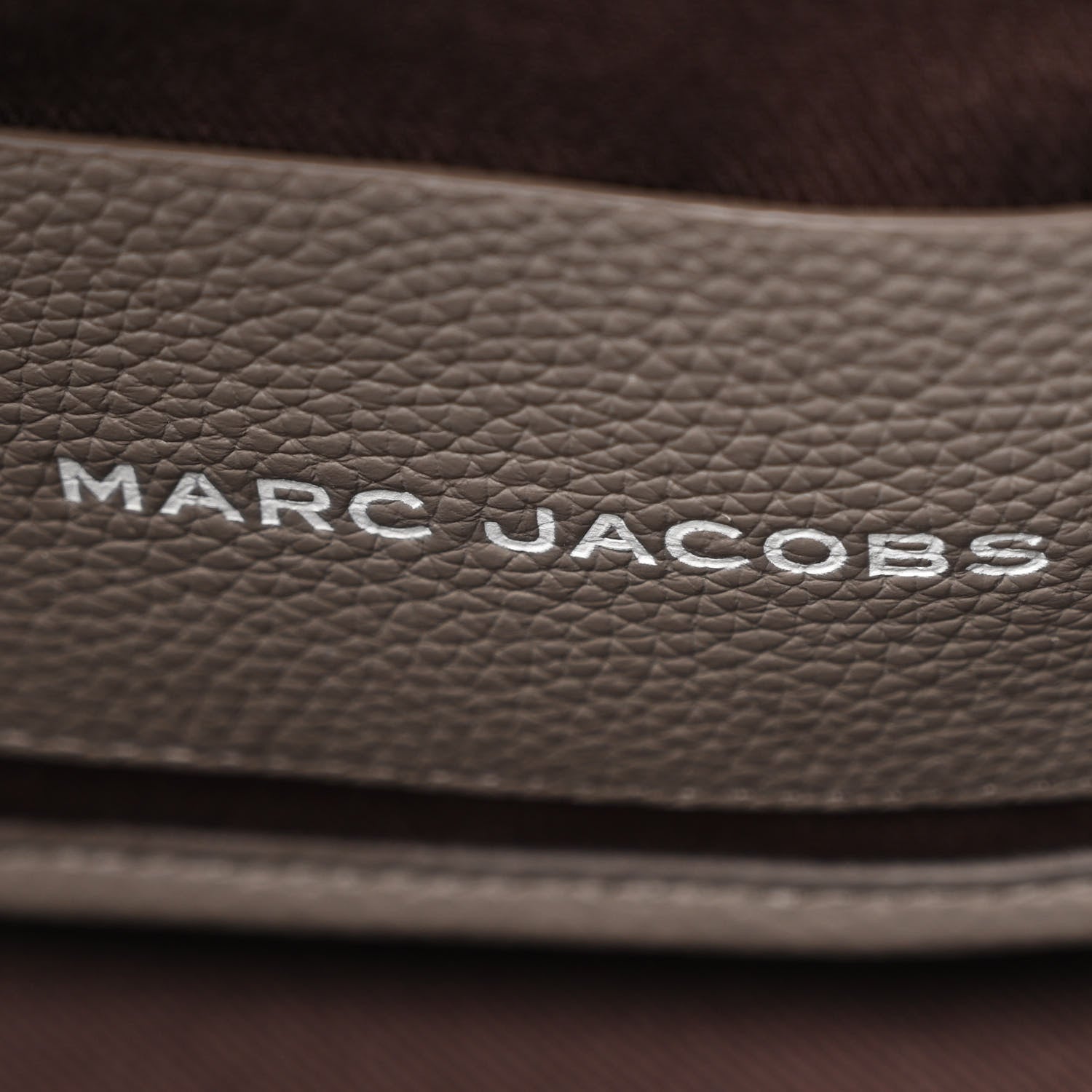 Marc Jacobs Grained Calfskin Medium The Tote Bag Cement 6 of 11