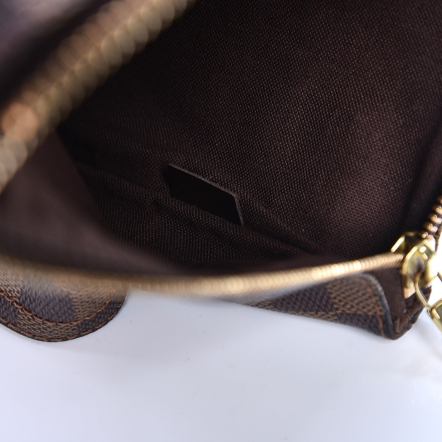 Damier Ebene Pochette Melville