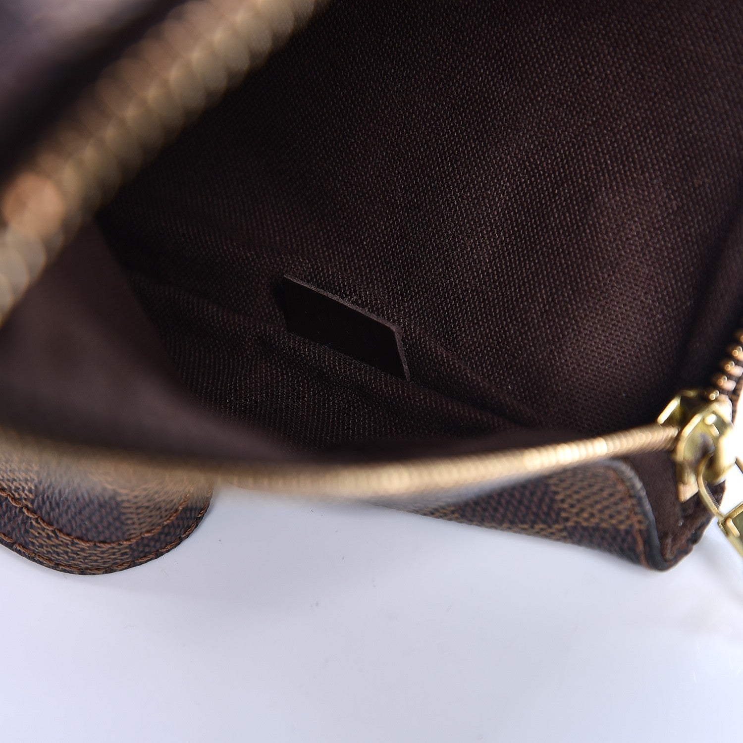 Louis Vuitton Damier Ebene Pochette Melville 7 of 9