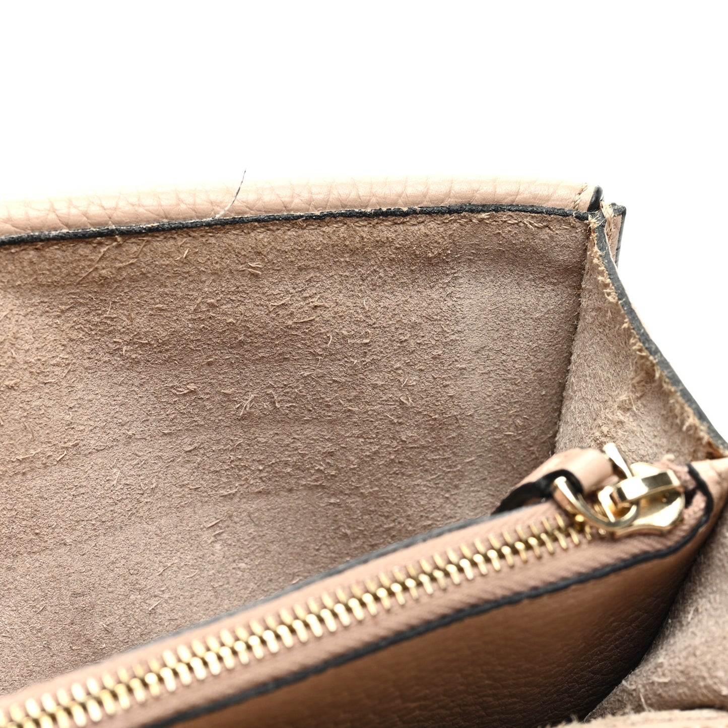 Pebbled Calfskin Rockstud Wallet On Chain Poudre