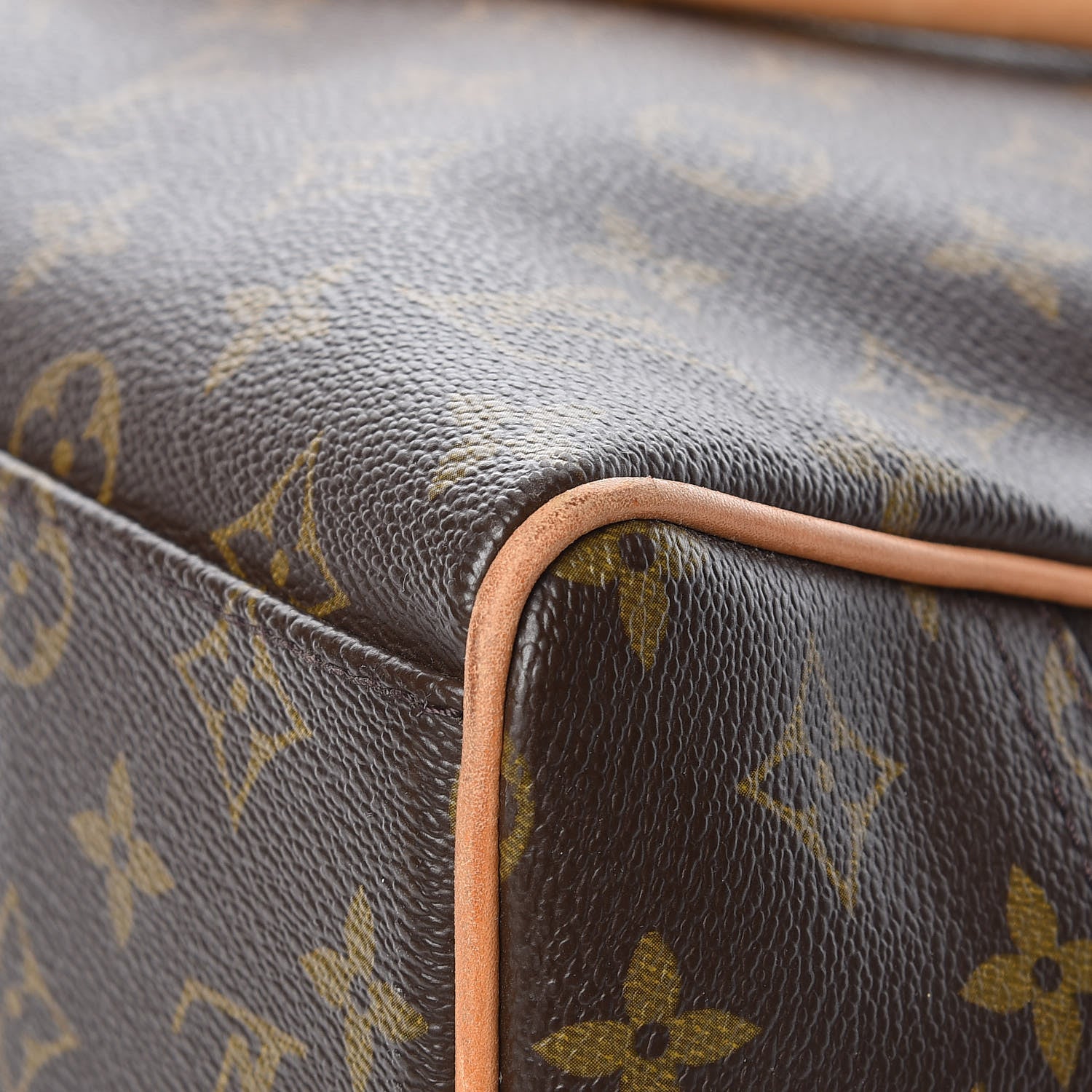 Louis Vuitton Monogram Manhattan GM 14 of 20