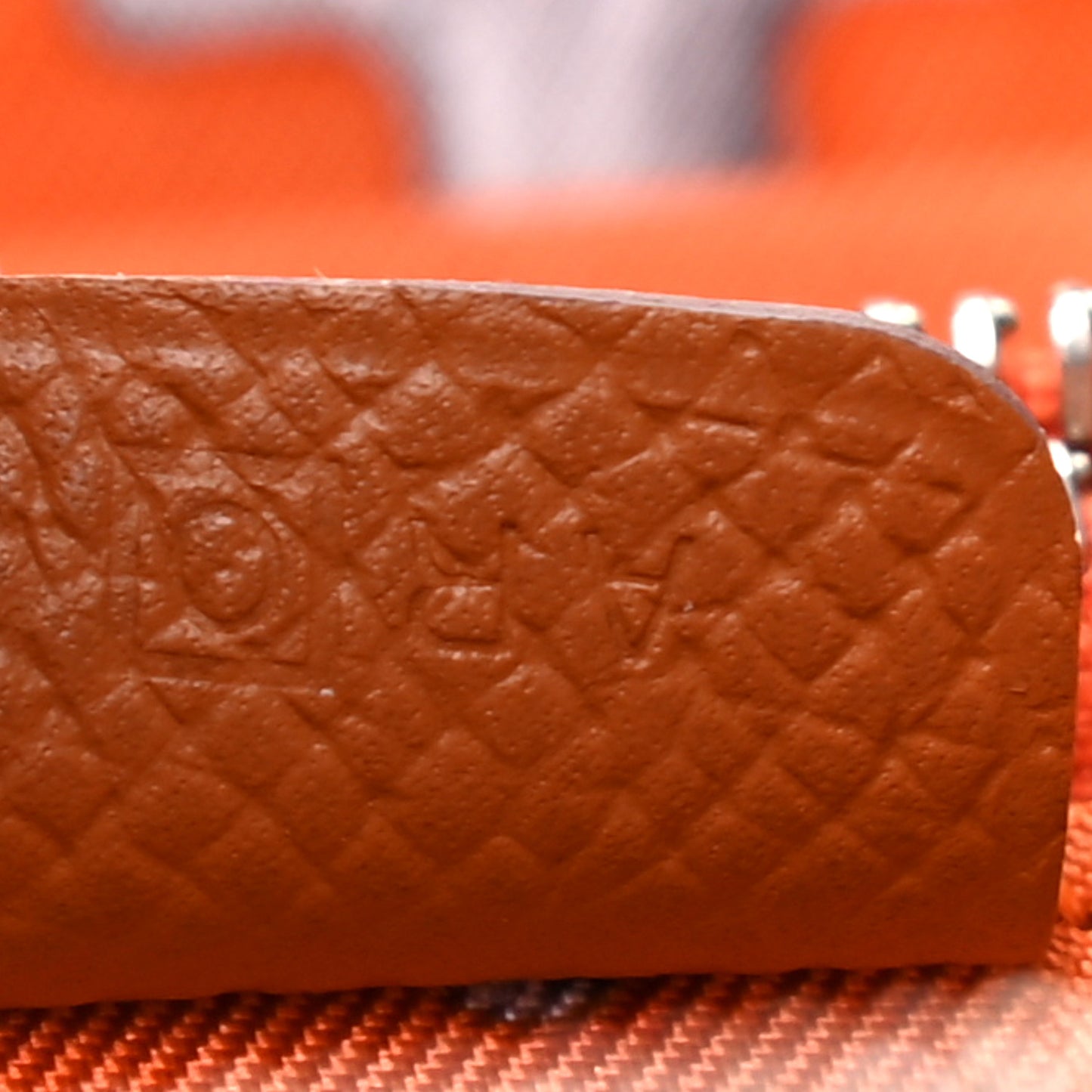 Epsom Silk'In Wallet Gold