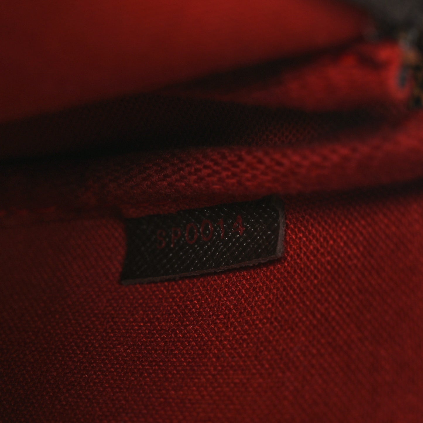 Damier Ebene Bucket Pochette Accessories