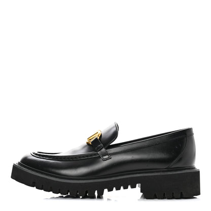 Valentino Garavani Calfskin VLogo Loafers 38.5 Black 1 of 9