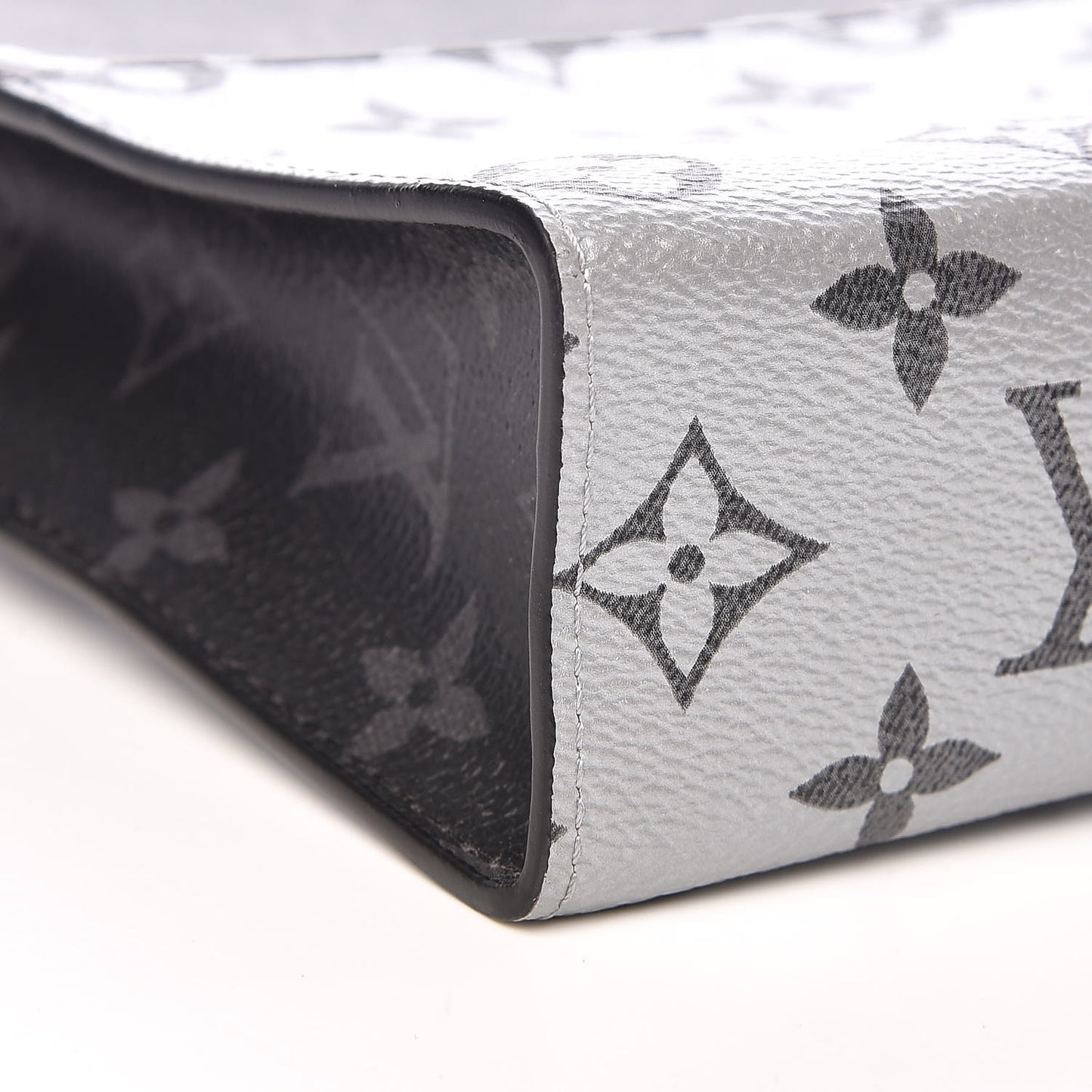 Monogram Eclipse Split Pochette Voyage MM