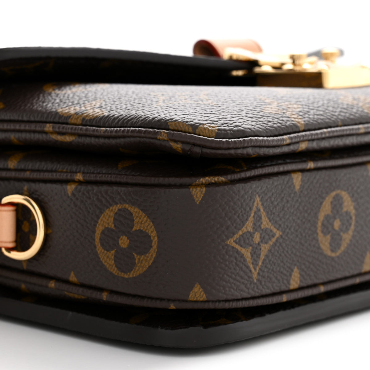 Monogram Pochette Metis East West