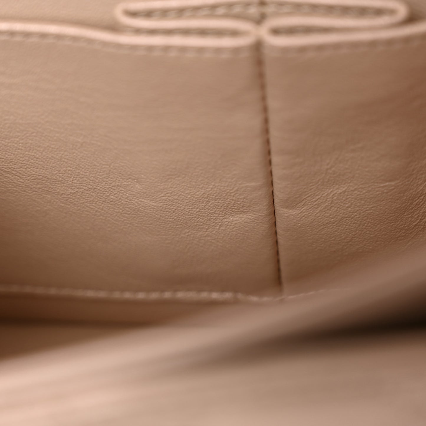 Iridescent Lambskin Quilted Medium Double Flap Light Beige