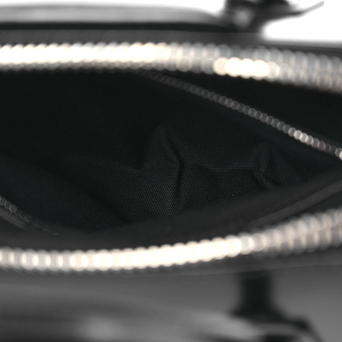 Shiny Lord Calfskin Small Antigona Black