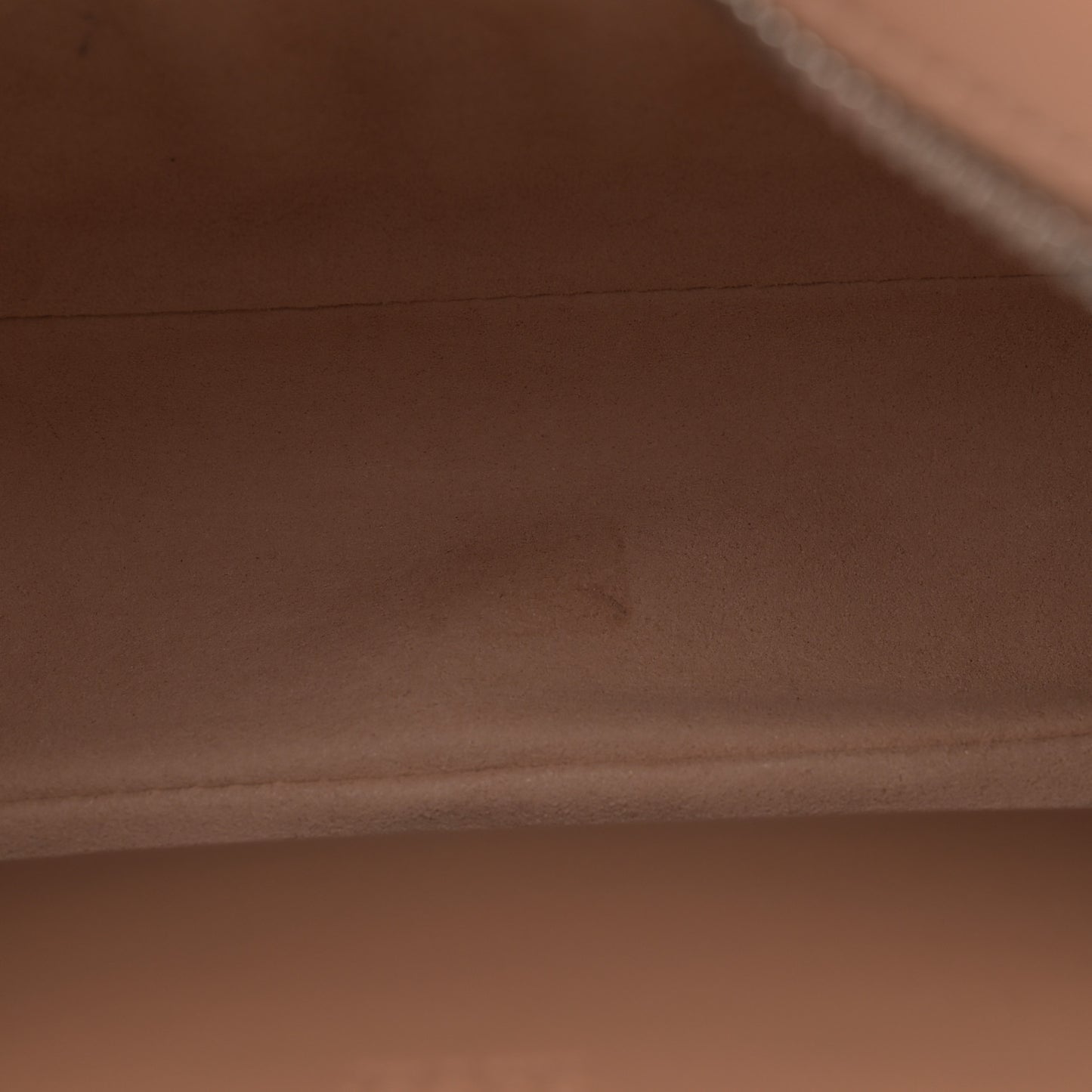 Calfskin Matelasse Aria Small GG Marmont Chain Shoulder Bag Camelia