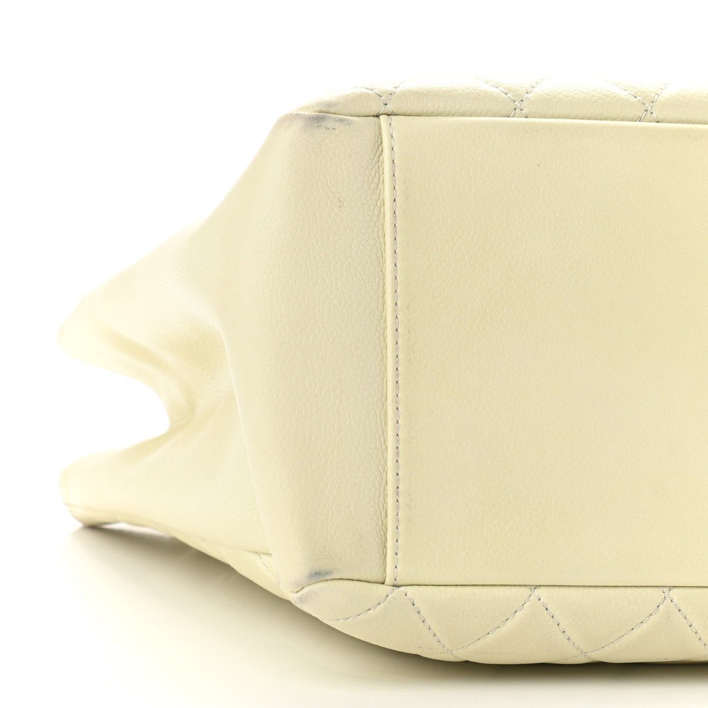 Caviar Quilted Grand Shopping Tote GST White