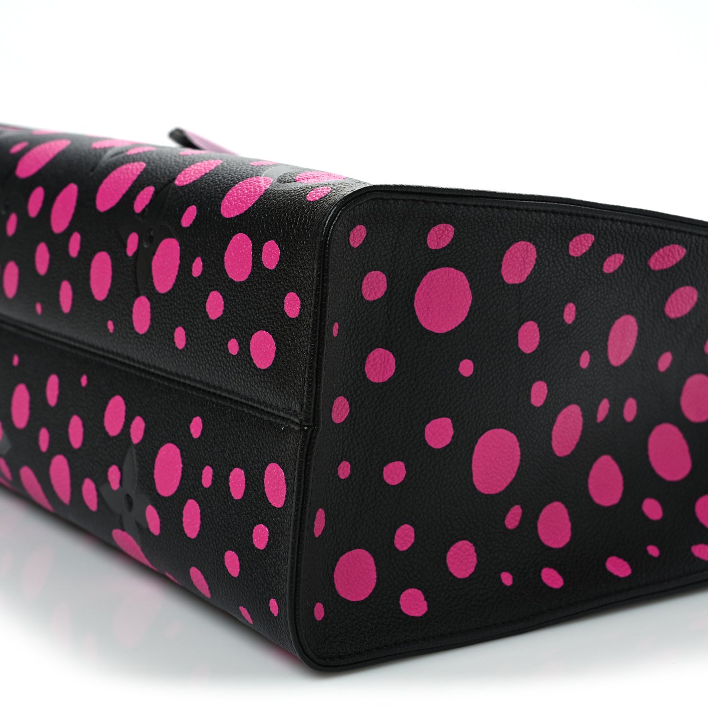 LV X YK Empreinte Monogram Giant Onthego MM Black Fuchsia