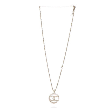 Chanel Pearl CC Medallion Necklace Gold 3 of 6