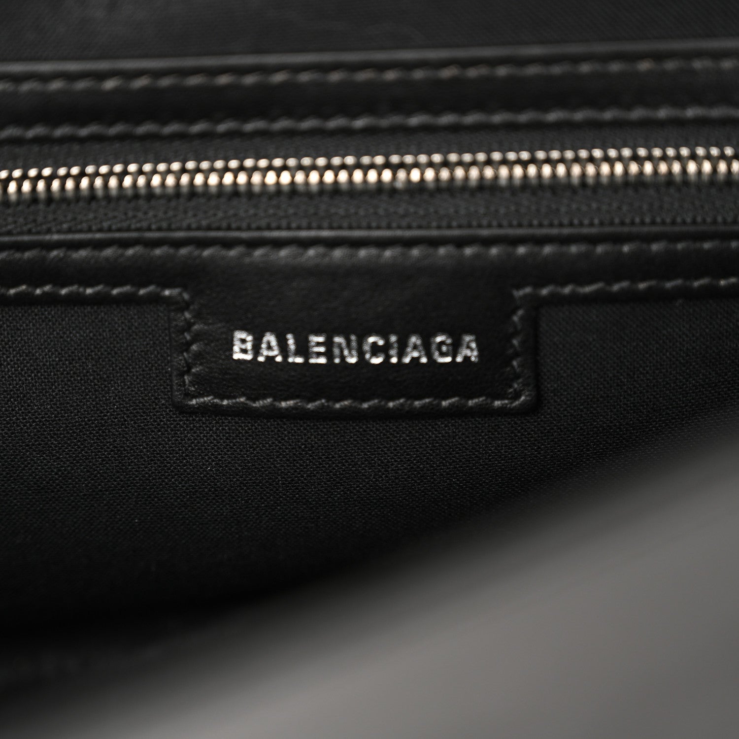 Balenciaga Smooth Calfskin Large Lindsay Shoulder Bag Black 6 of 11