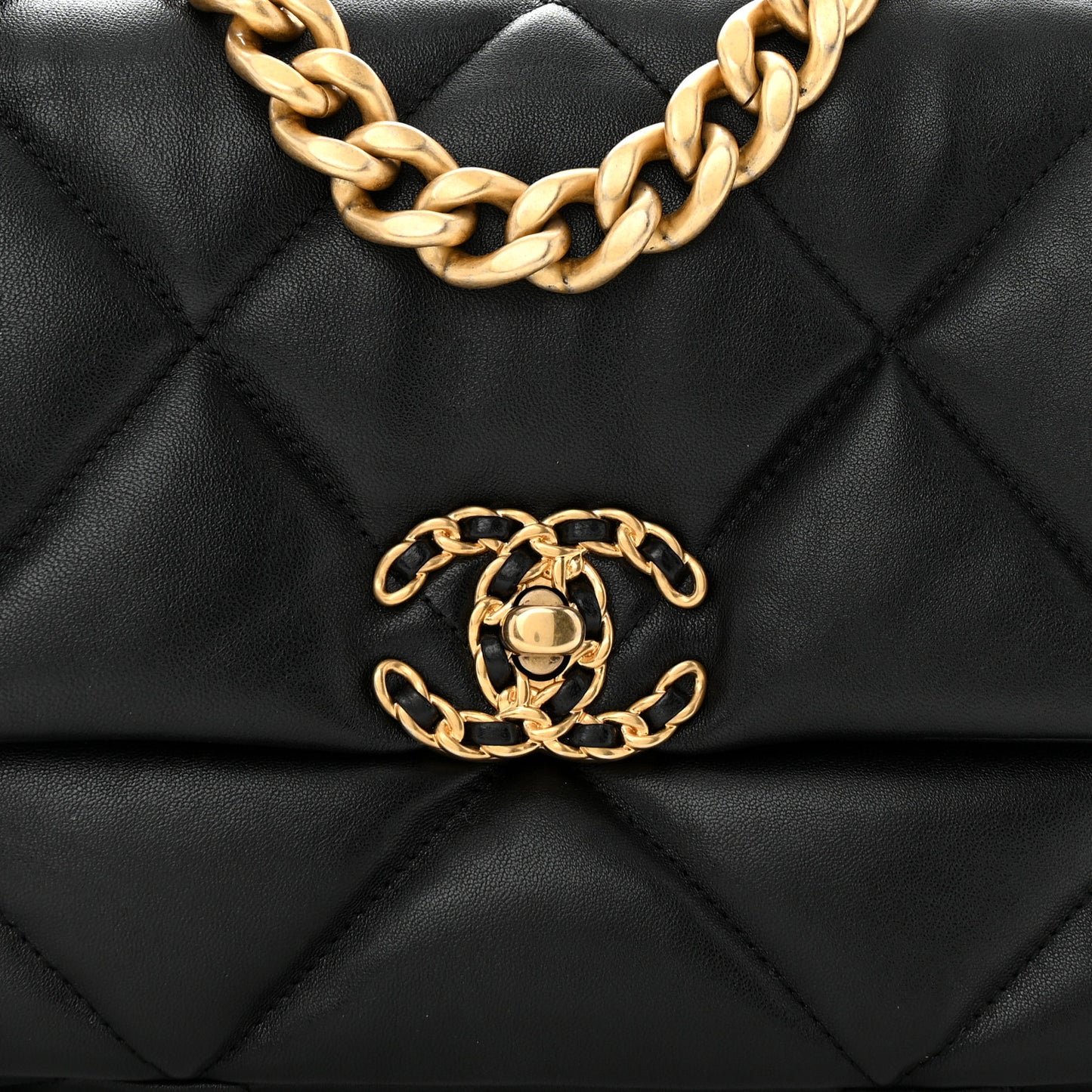 Goatskin Quilted Medium Chanel 19 Flap Black