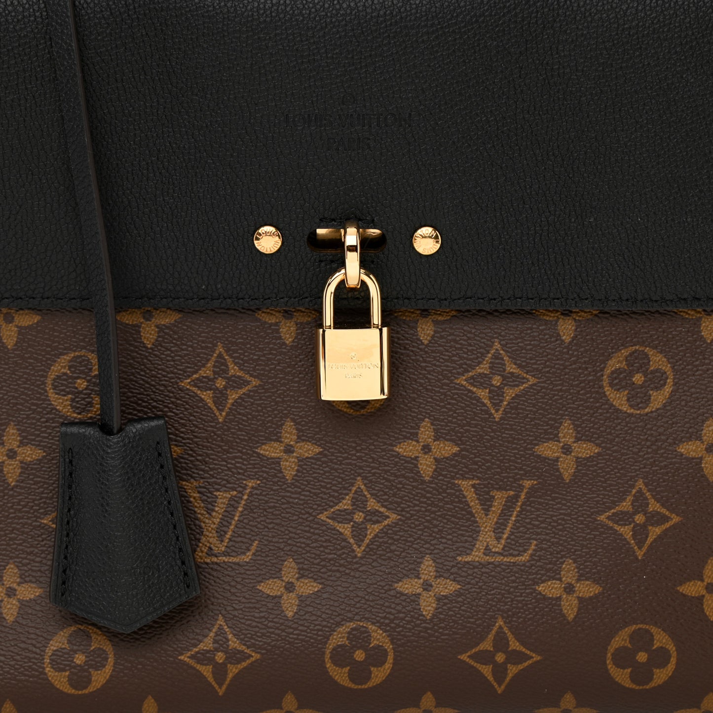 Monogram Venus Black