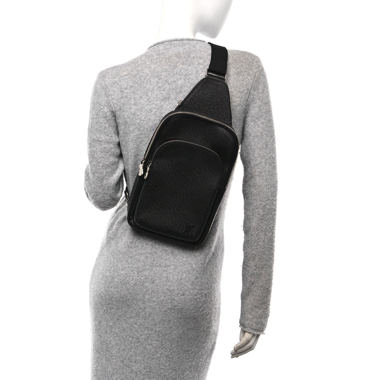 Louis Vuitton Taiga Avenue Sling Bag Black 2 of 9