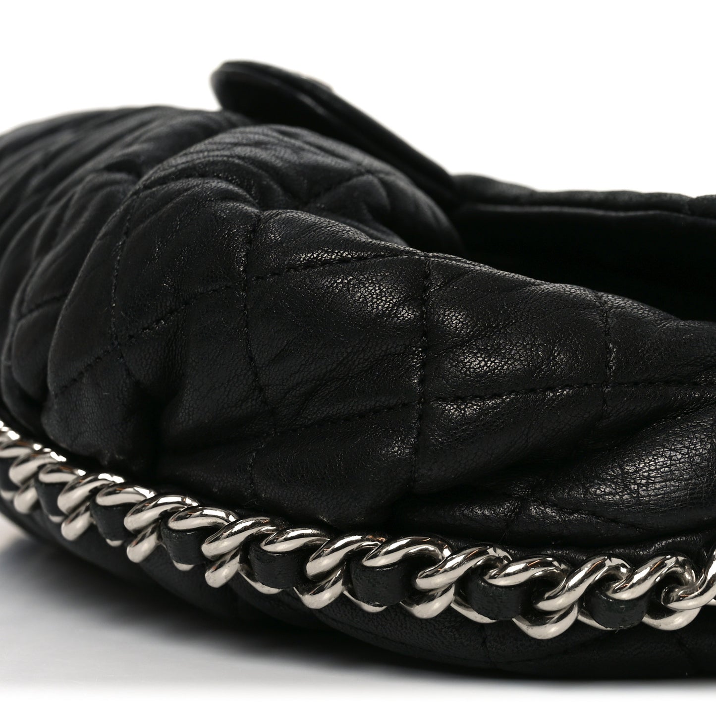 Washed Lambskin Quilted Medium Chain Around Messenger Black