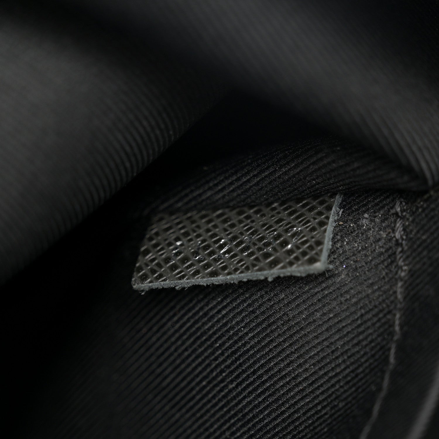 Louis Vuitton Taiga Porte Documents Voyage PM Ardoise 7 of 15