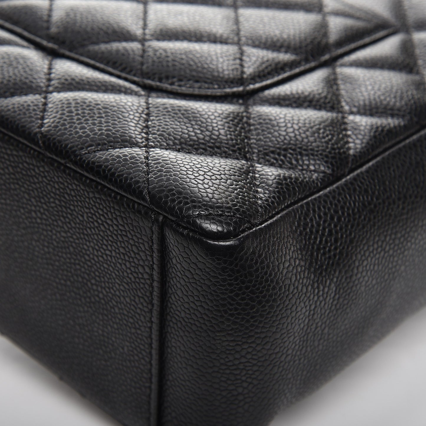 Caviar Quilted Petit Shopping Tote PST Black